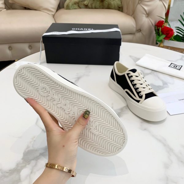 Vans deals chanel shoes