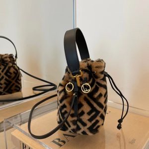 Fendi mon tresor outlet shearling