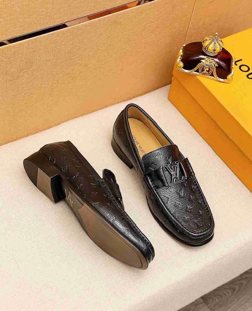 NEW LOUIS VUITTON Mens Shoes Black Leather Montaigne Loafers UK
