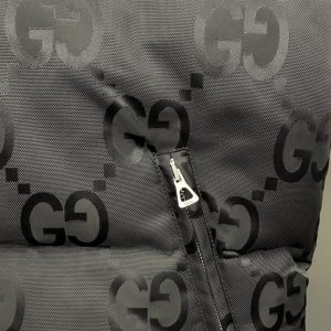 g 8